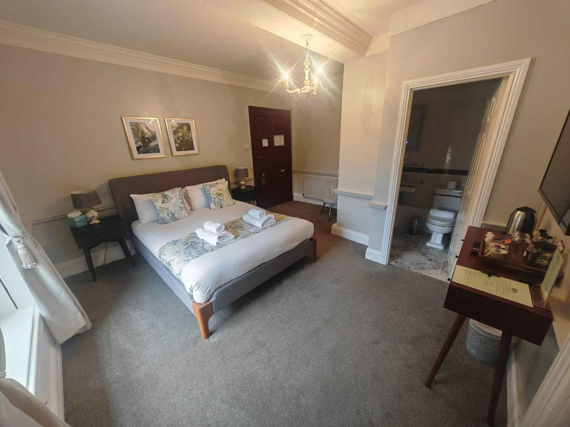 Lovelady Shield Country House Hotel Олстън Екстериор снимка