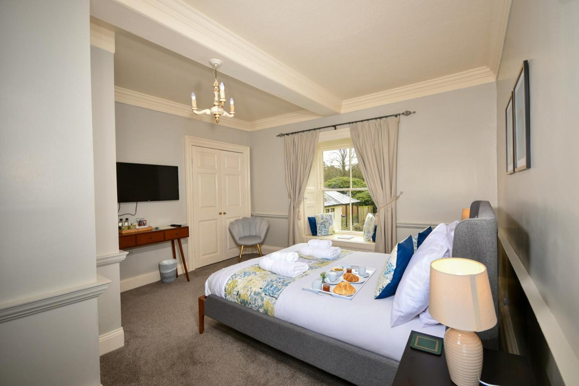 Lovelady Shield Country House Hotel Олстън Екстериор снимка